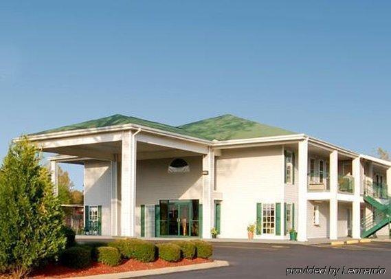 יופאלה Econo Lodge מראה חיצוני תמונה