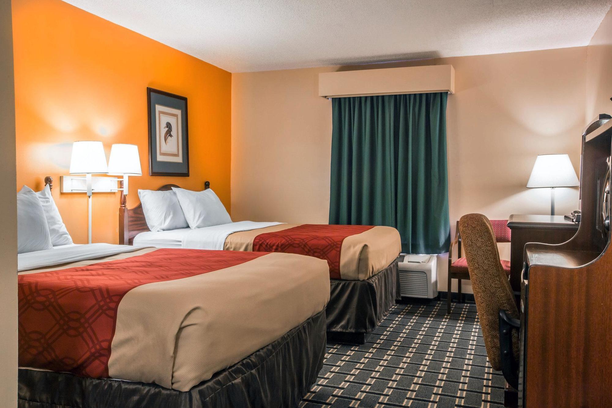 יופאלה Econo Lodge מראה חיצוני תמונה
